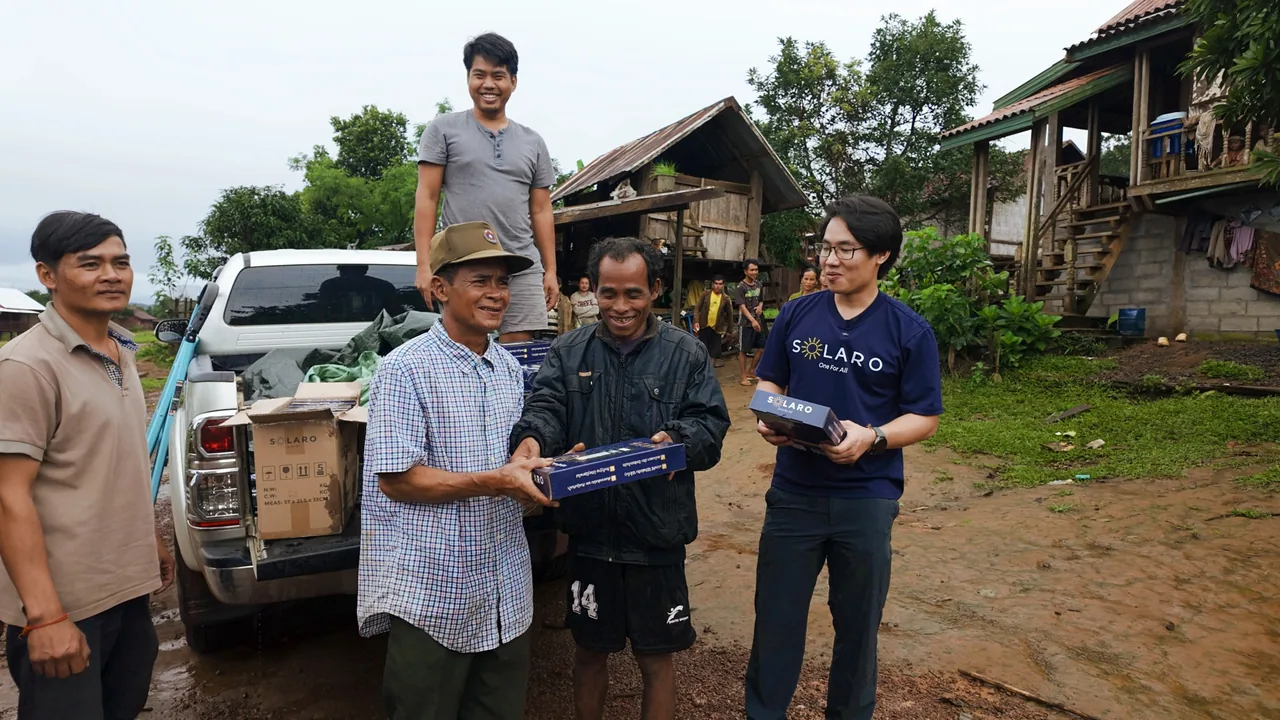SOLARO light handover activity